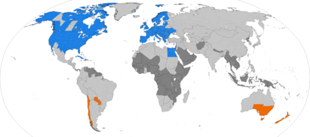 World map. Europe, most of North America, parts of southern South America and southeastern Australia, and a few other places use DST. Most of equatorial Africa and a few other places near the equator have never used DST as the seasons are not marked by drastic changes in light. The rest of the landmass is marked as formerly using DST.